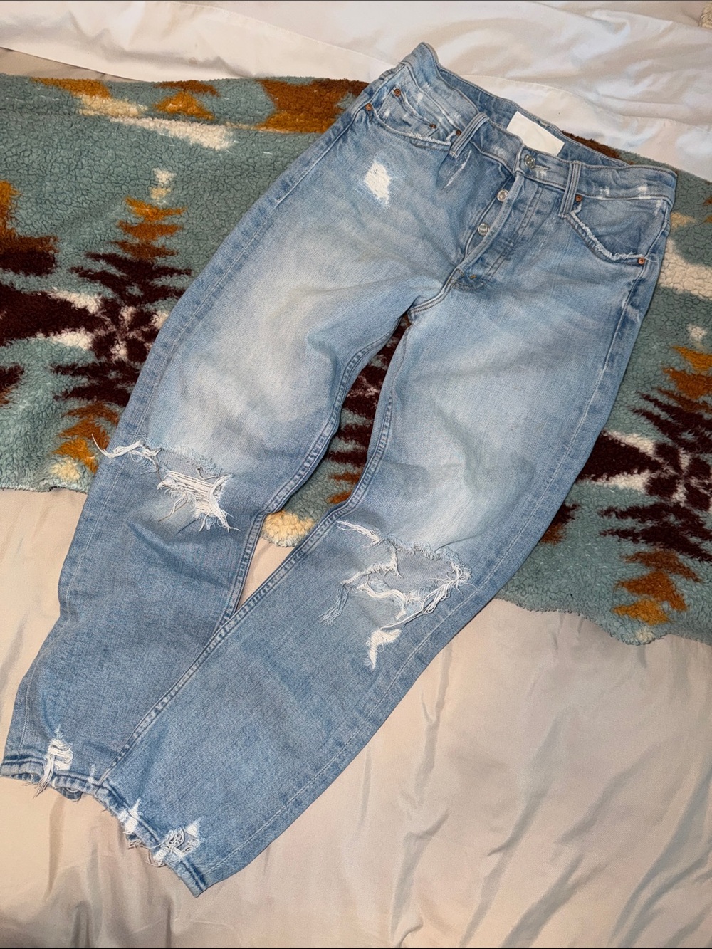 MOTHER SUPERIOR THE TOMCAT 26 Light Wash Distressed Mom Jeans the confession